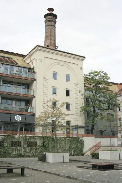 Modern And Cozy Apartment Close To Center Прага Екстериор снимка