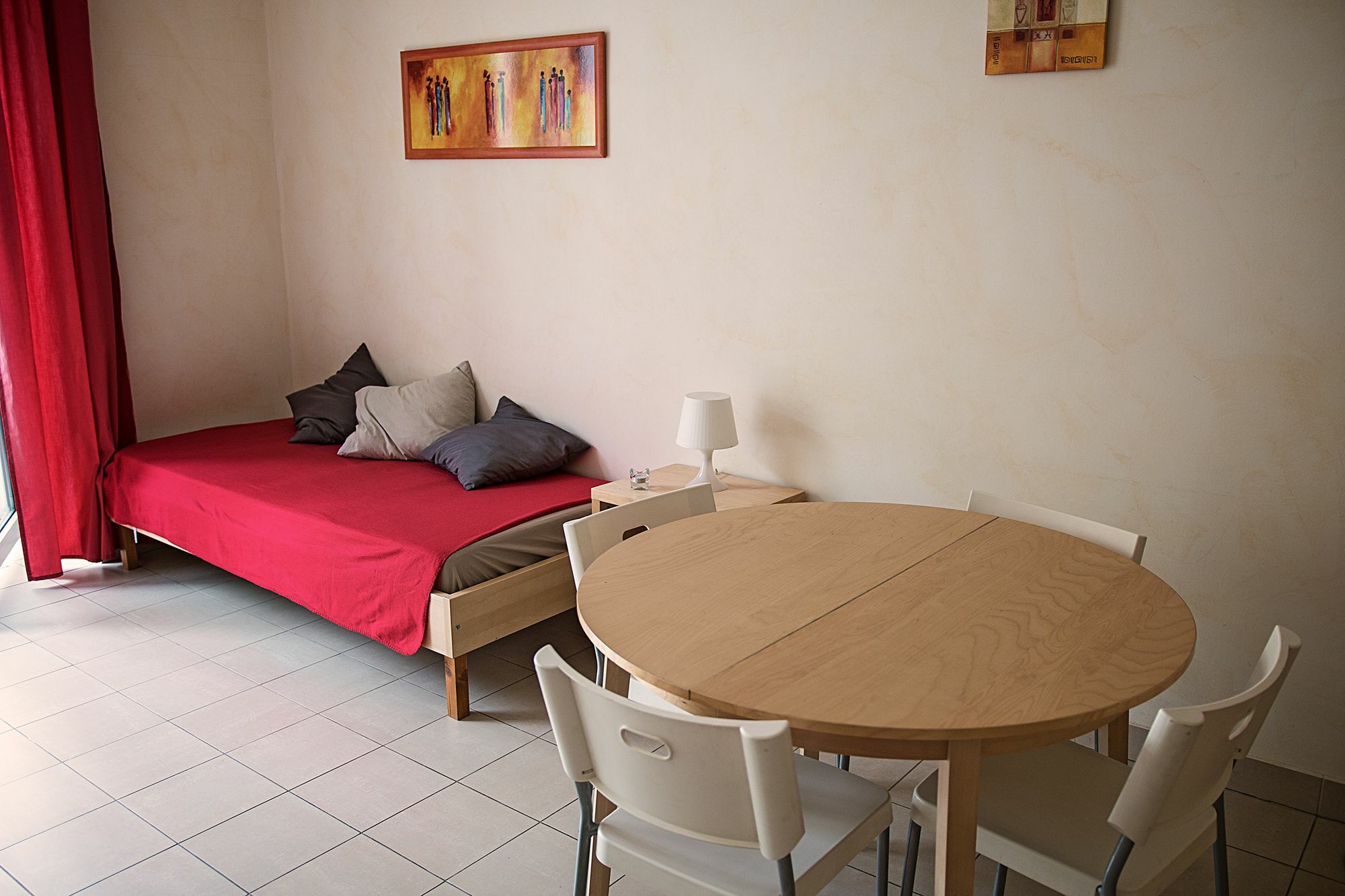 Modern And Cozy Apartment Close To Center Прага Екстериор снимка